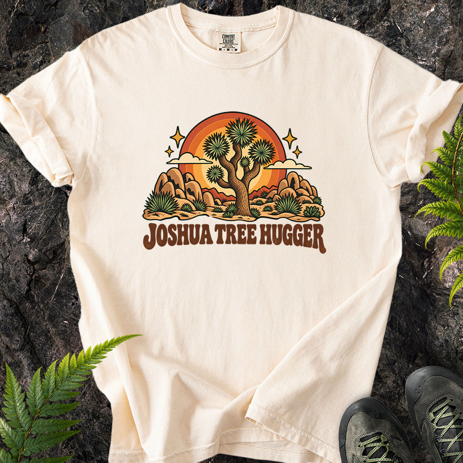 Joshua Tree Hugger Sun Retro T-Shirt