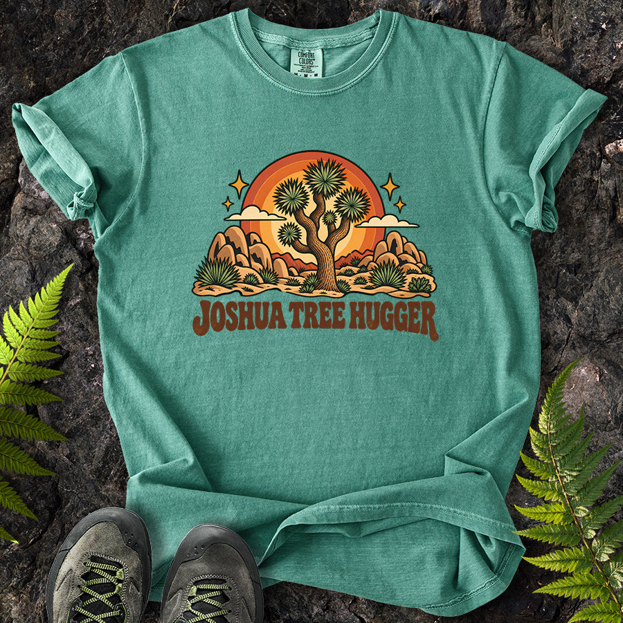 Joshua Tree Hugger Sun Retro T-Shirt