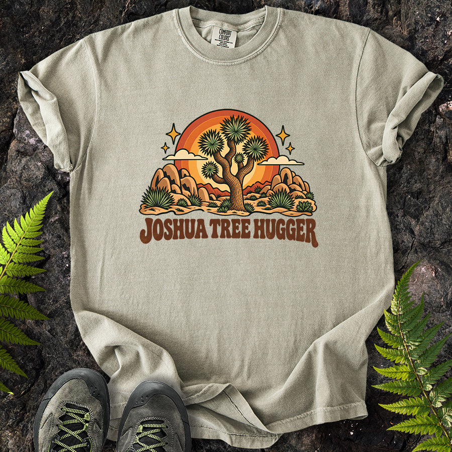 Joshua Tree Hugger Sun Retro T-Shirt