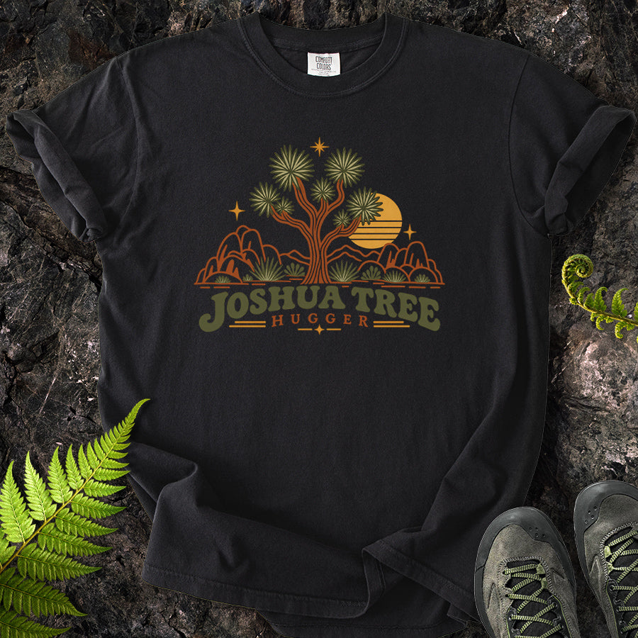 Joshua Tree Hugger Green Lines T-Shirt